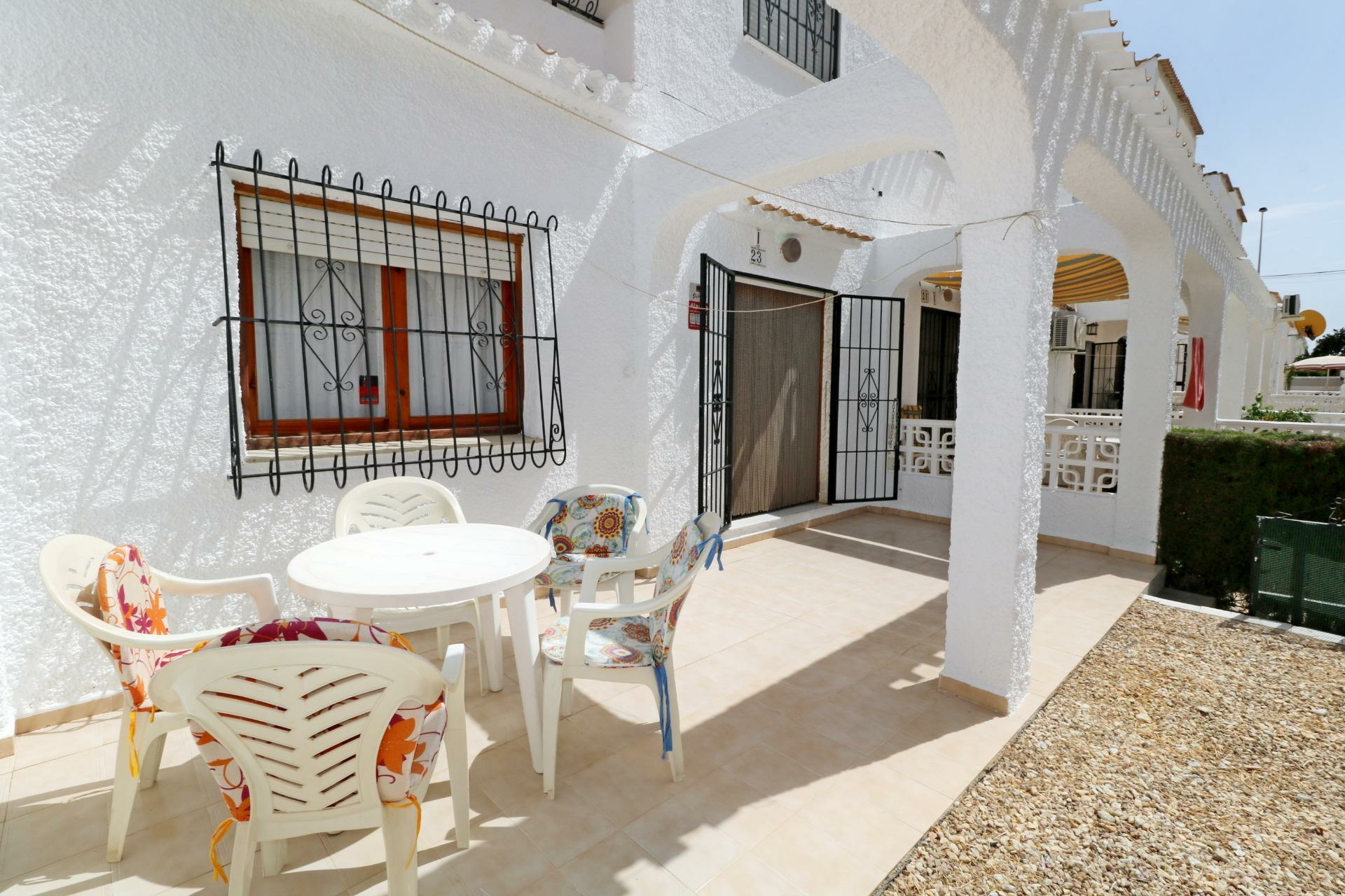 3-bedroom Bungalow In Torrevieja, Spain (80 M²)