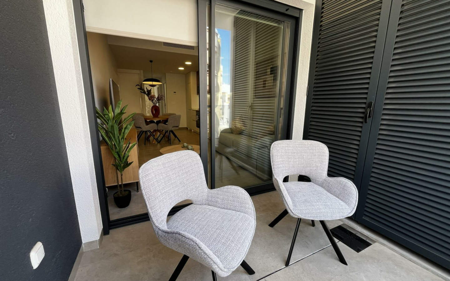 2-bedroom Apartment In Torrevieja, Spain (82 M²)