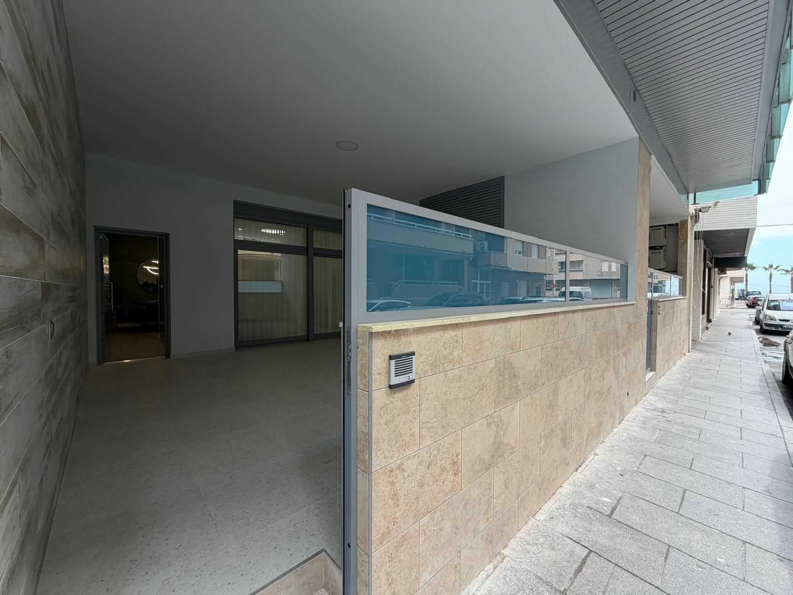 2-bedroom Apartment In Torrevieja, Spain (123 M²)