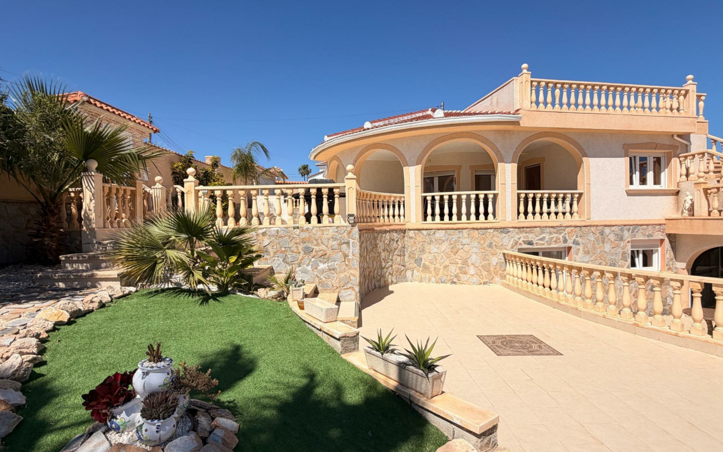 5-bedroom Villa In Rojales, Spain (246 M²)