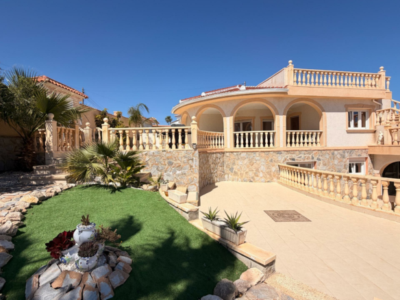 5-bedroom Villa In Rojales, Spain (246 M²)