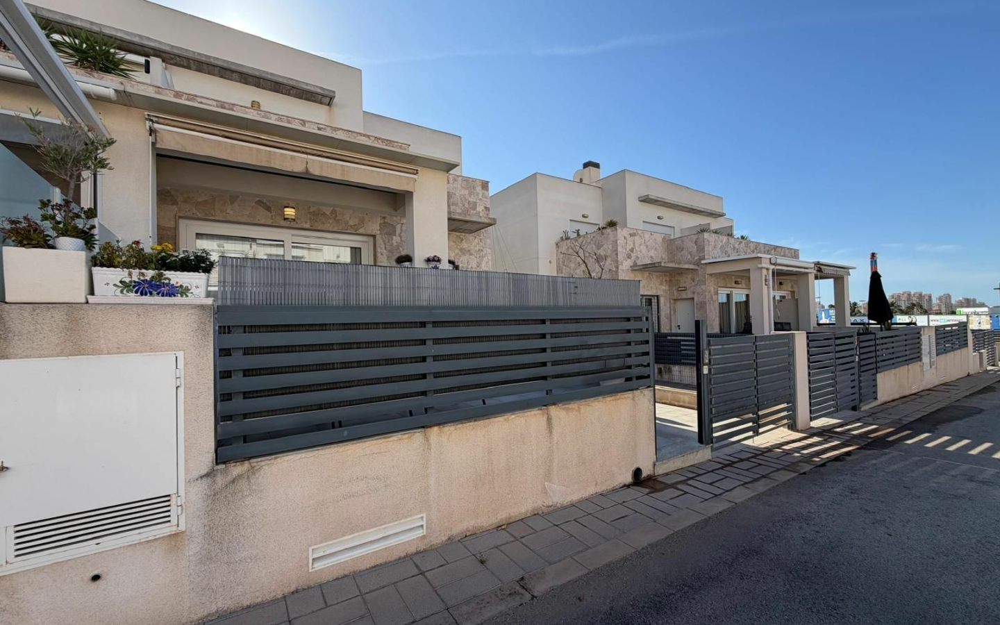 3-bedroom House In Torrevieja, Spain (197 M²)