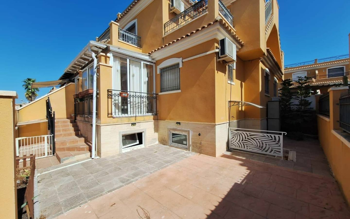 3-bedroom Duplex In Torrevieja, Spain (83 M²)