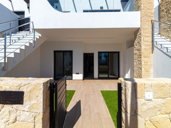 3-bedroom Apartment In Orihuela Costa, Spain (83 M²)