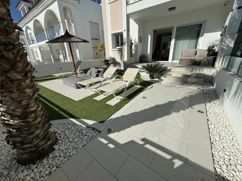 2-bedroom Apartment In Rojales, Spain (82 M²)