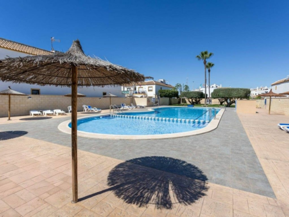 3-bedroom Apartment In Torrevieja, Spain (110 M²)