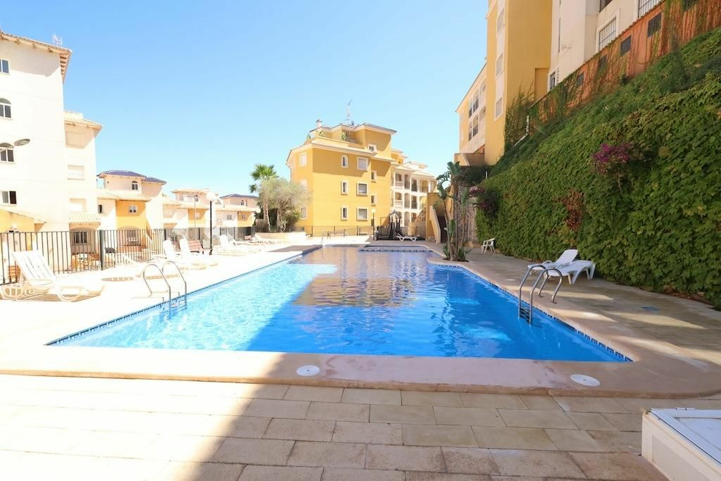 2-bedroom Apartment In Orihuela Costa, Spain (80 M²)