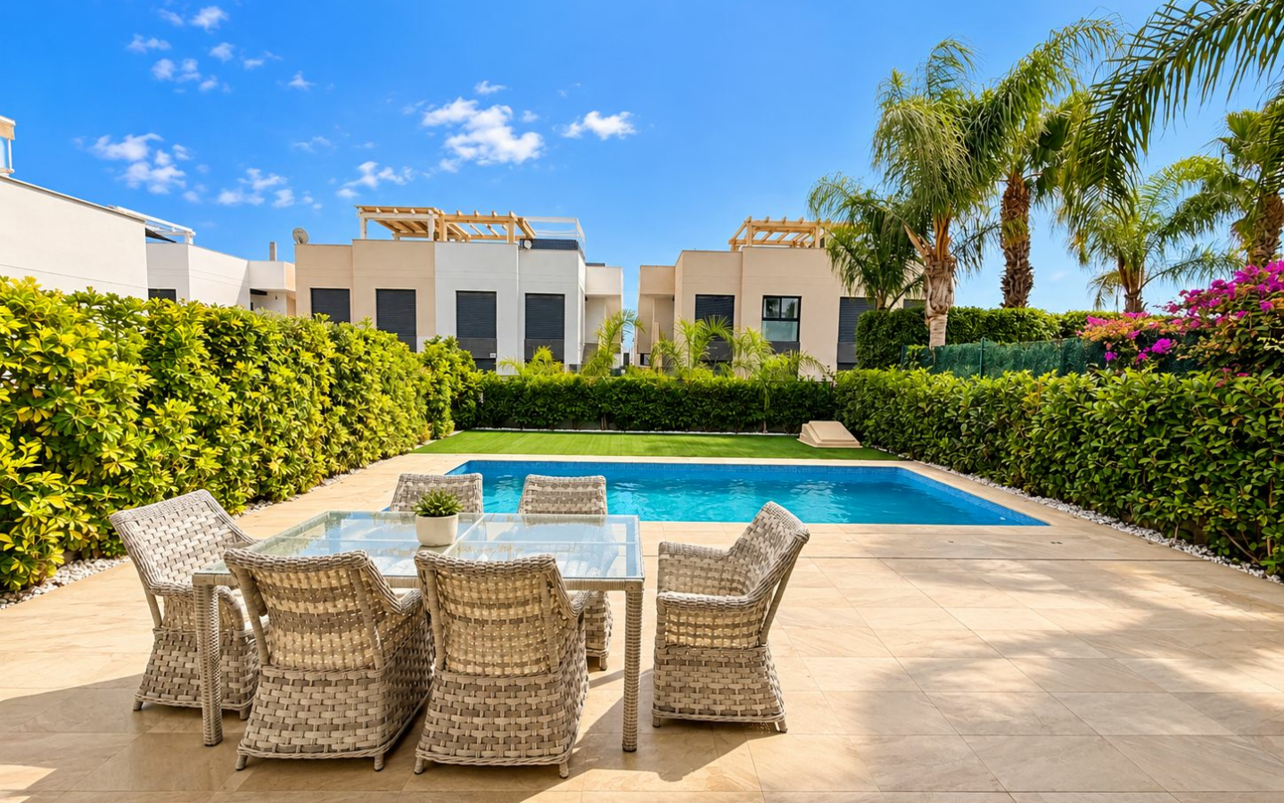 3-bedroom Villa In Almoradi, Spain (125 M²)