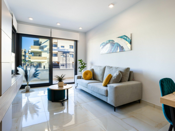 2-bedroom Apartment In Orihuela Costa, Spain (80 M²)