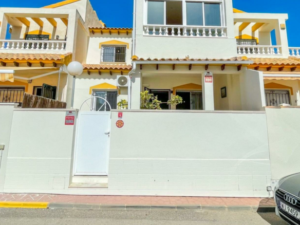 3-bedroom Terraced House In Orihuela, Spain (82 M²)
