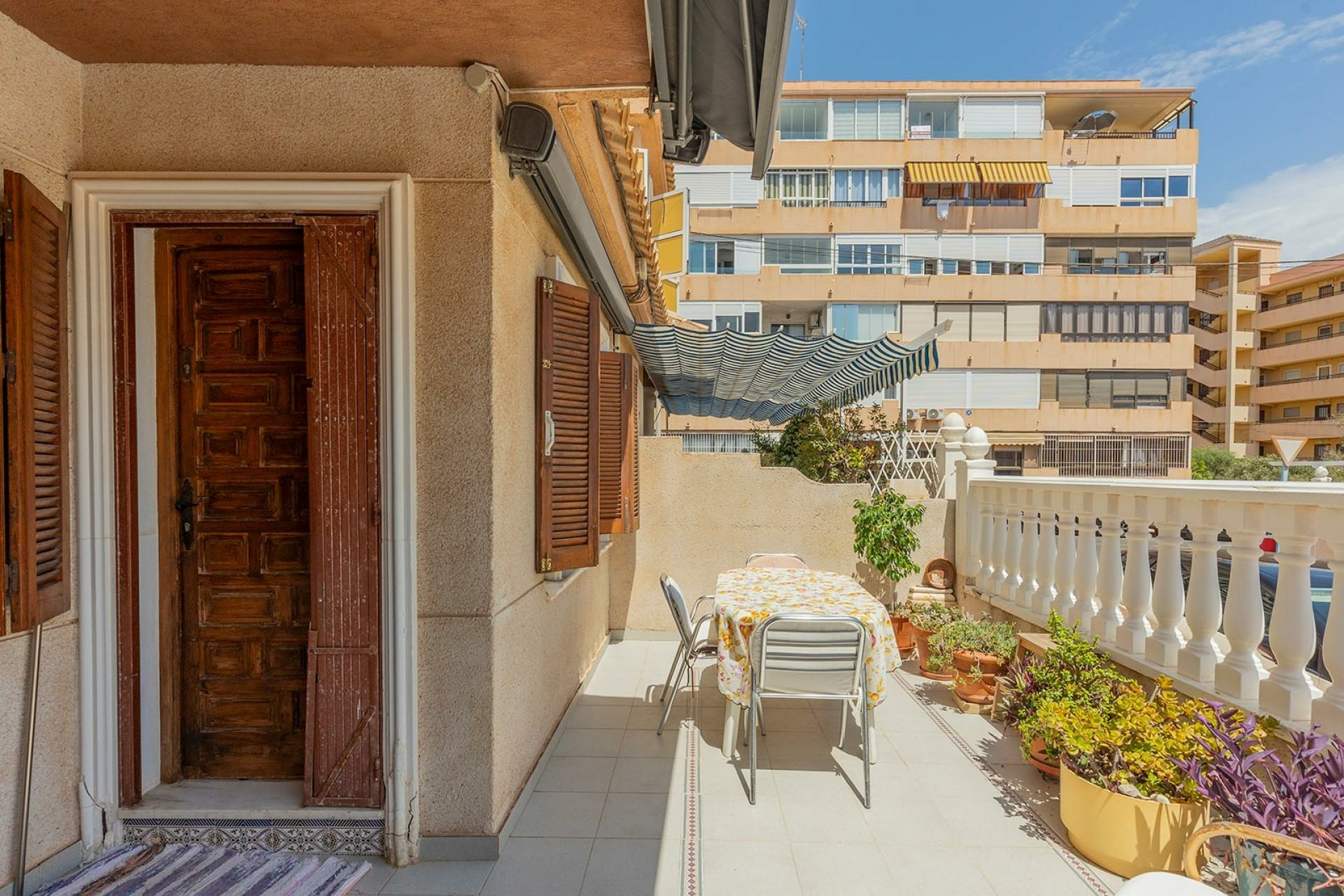 3-bedroom House In Torrevieja, Spain (99 M²)