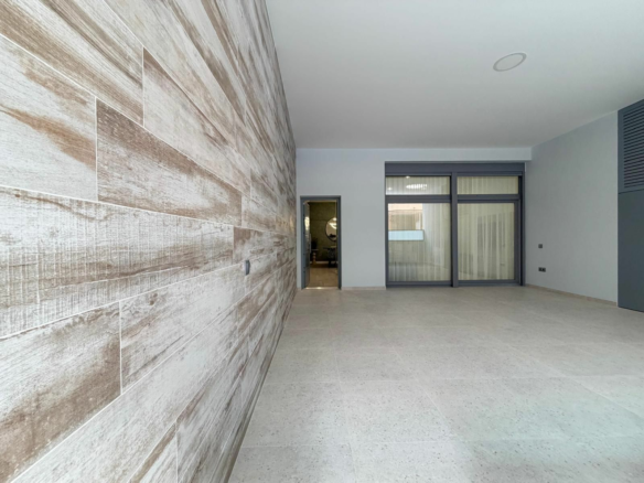 2-bedroom Apartment In Torrevieja, Spain (123 M²)