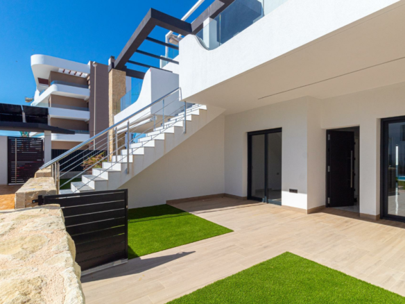 3-bedroom Apartment In Orihuela Costa, Spain (83 M²)