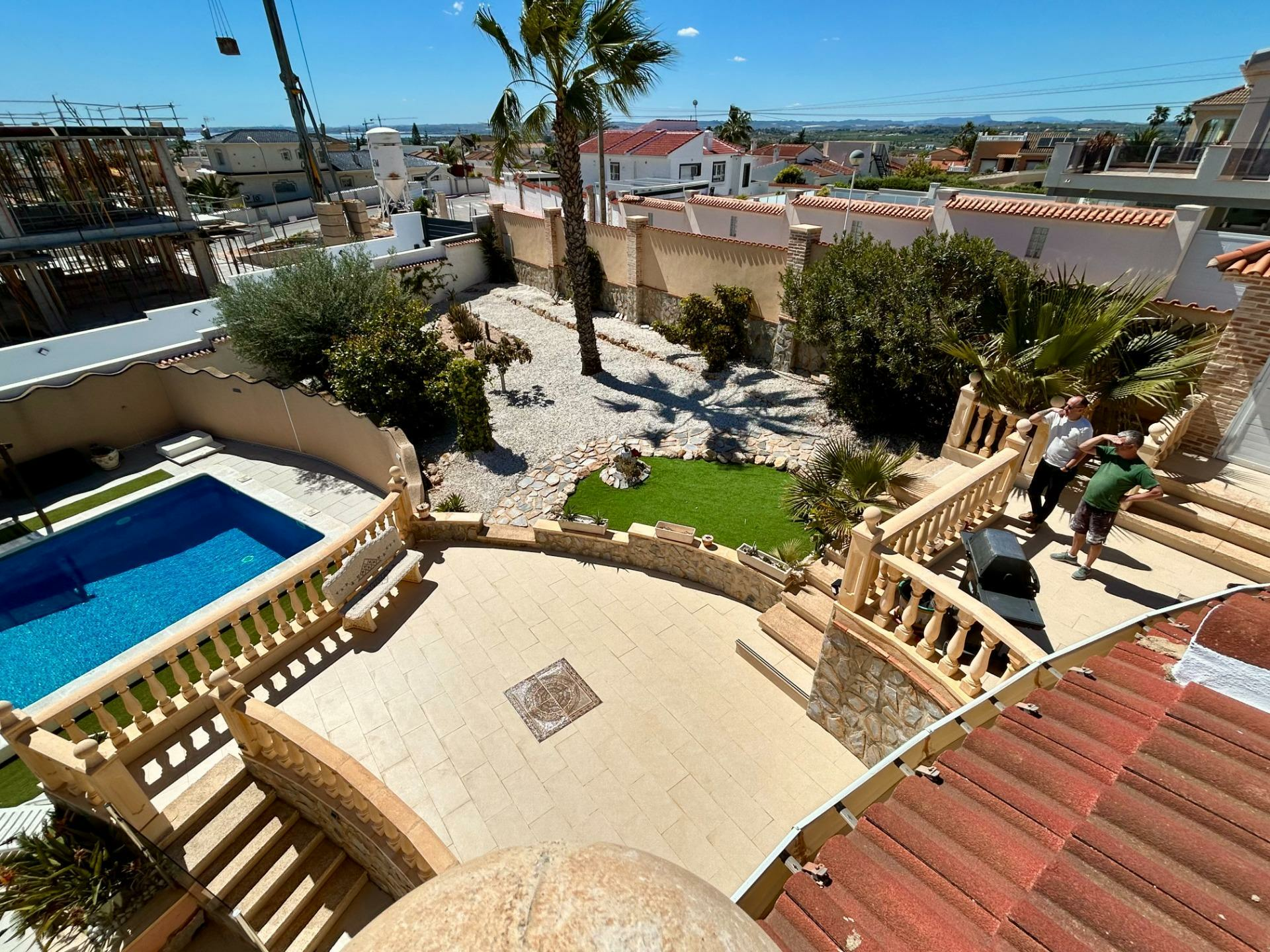 2-3-2b3cd4 5-bedroom Villa In Rojales, Spain (246 M²)
