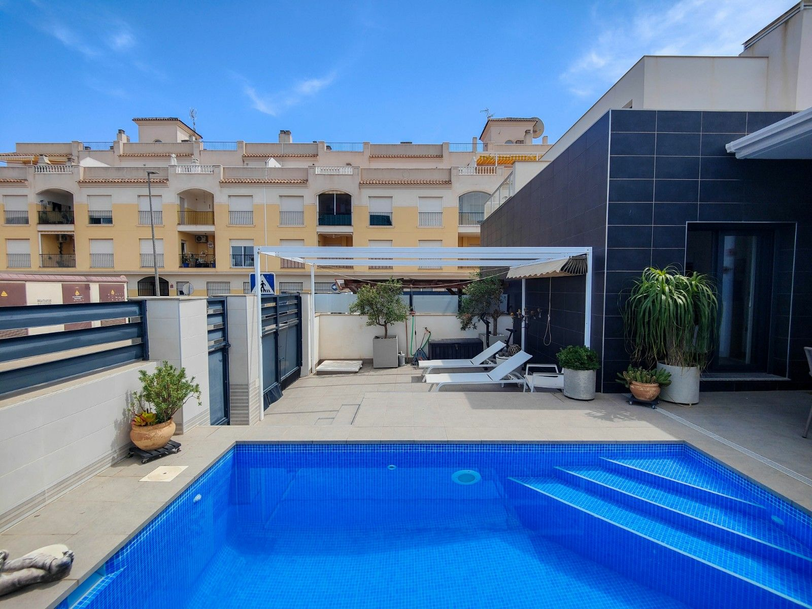 2-3-2b9b3e 2-bedroom Villa In Formentera Del Segura, Spain (84 M²)