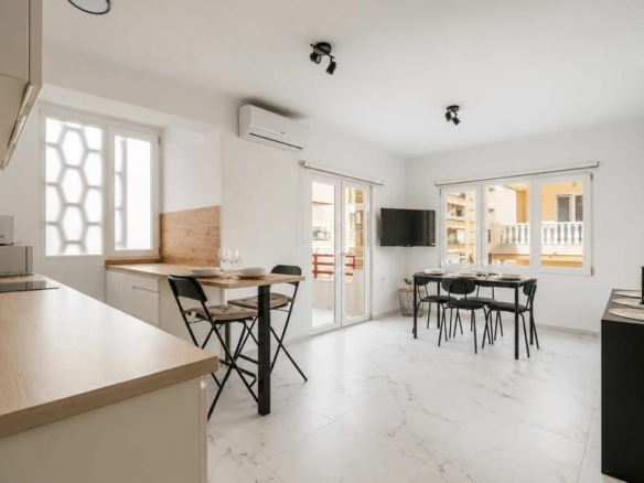 2-bedroom Apartment In Torrevieja, Spain (64 M²)