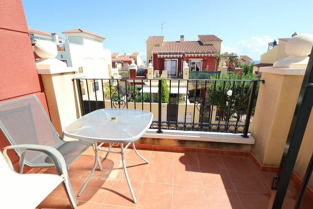 2-bedroom Apartment In Torrevieja, Spain (78 M²)