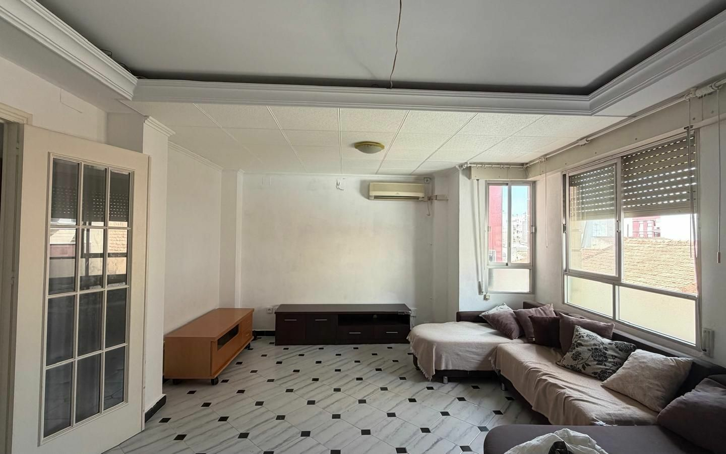 3-bedroom Apartment In Torrevieja, Spain (87 M²)