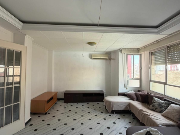 3-bedroom Apartment In Torrevieja, Spain (87 M²)