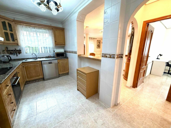 3-bedroom Villa In Orihuela Costa, Spain (124 M²)
