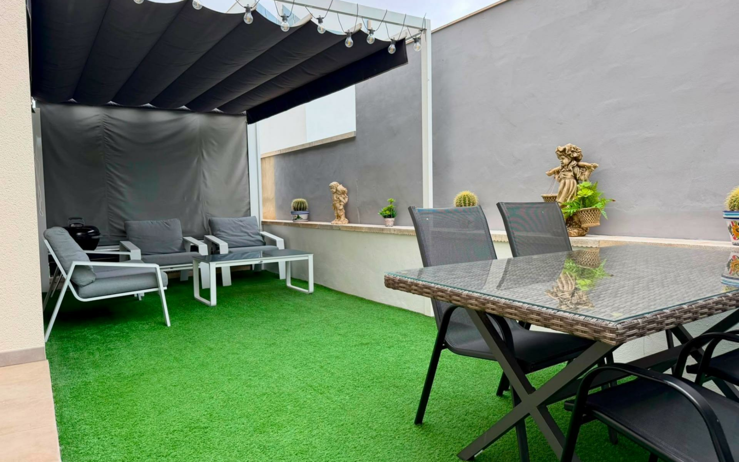 2-bedroom Apartment In Torrevieja, Spain (81 M²)