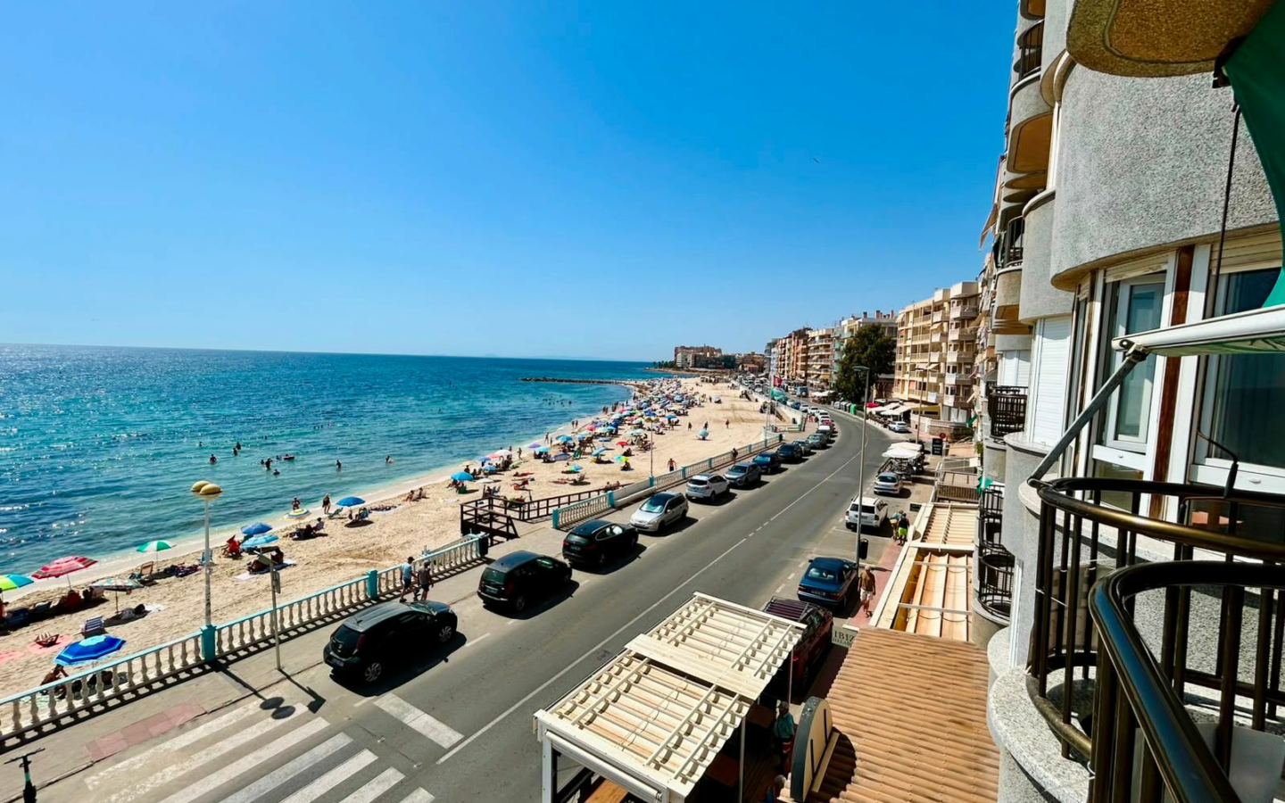 3-bedroom Apartment In Torrevieja, Spain (120 M²)