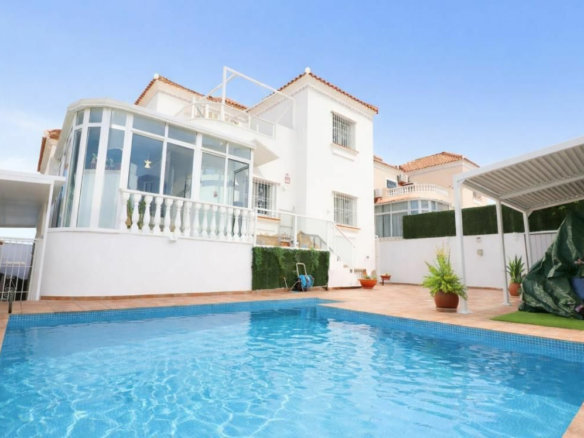 4-bedroom Villa In Orihuela Costa, Spain (270 M² Plot)