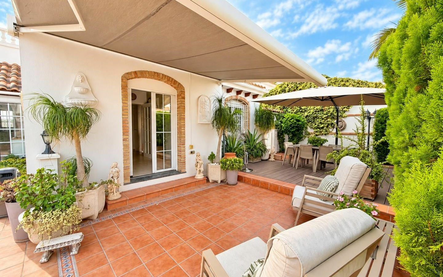3-bedroom Villa In Orihuela Costa, Spain (320 M² Plot)