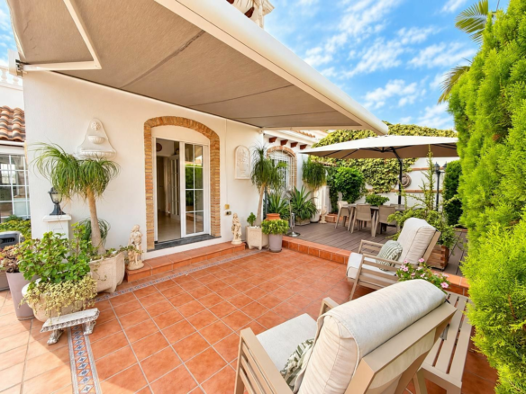 3-bedroom Villa In Orihuela Costa, Spain (320 M² Plot)