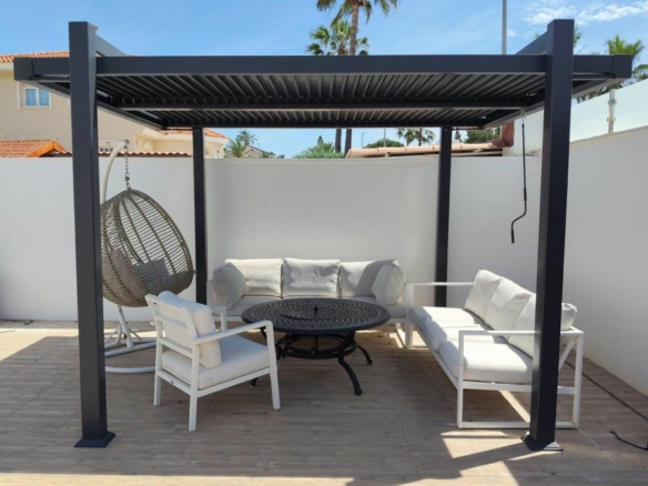 3-bedroom Villa In Almoradi, Spain (165 M²)