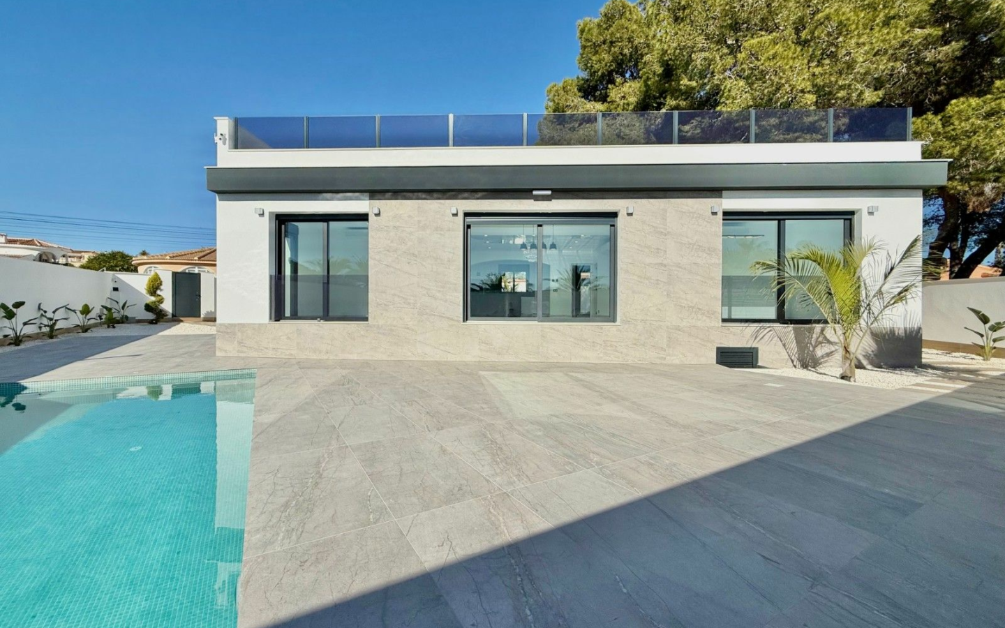 4-bedroom Villa In Rojales, Spain (205 M²)