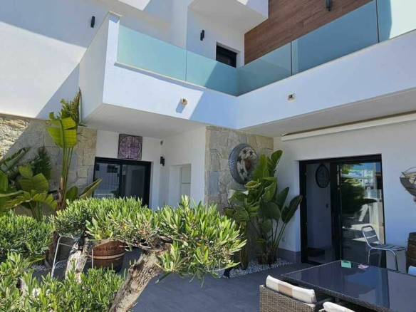 3-bedroom Villa In Los Montesinos, Spain