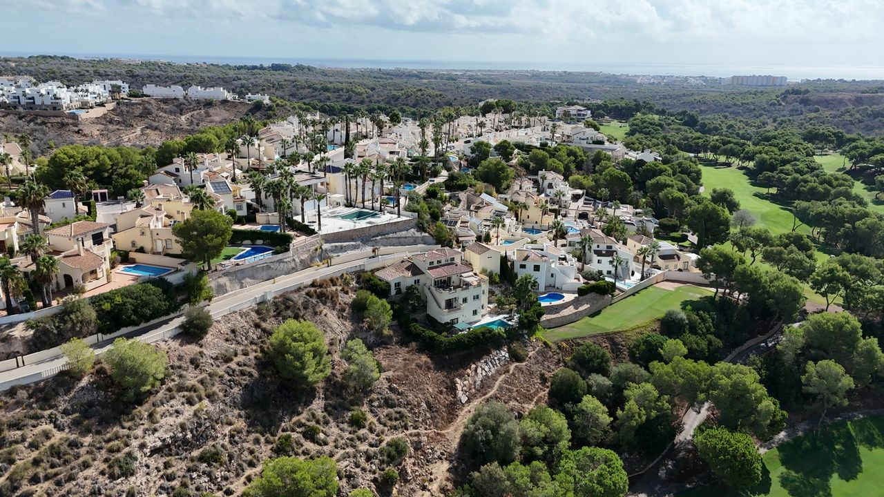 5-bedroom Villa In Orihuela Costa, Spain (214 M²)