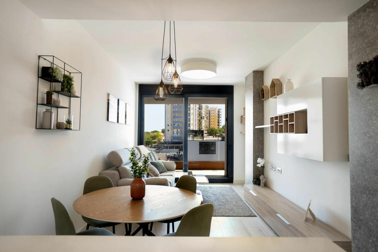 2-bedroom Apartment In Guardamar Del Segura, Spain (73 M²)