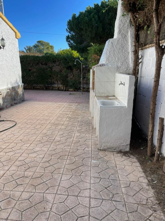 3-bedroom Villa In Orihuela Costa, Spain (105 M²)