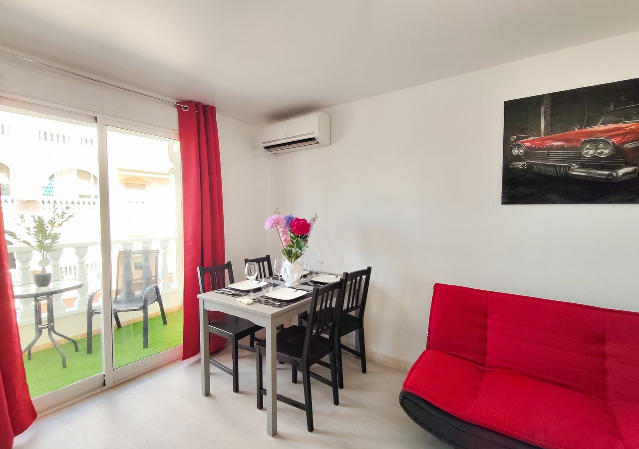 3-bedroom Apartment In Torrevieja, Spain (75 M²)