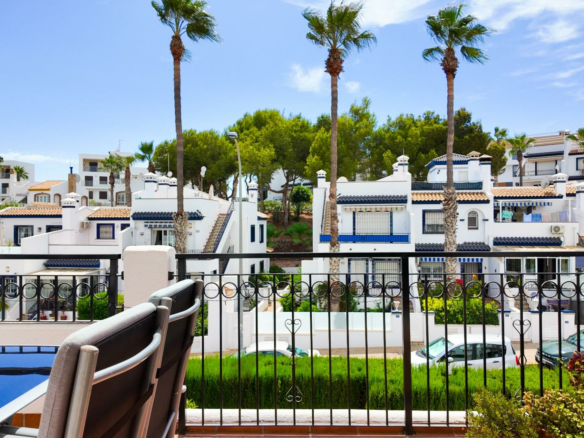 2-bedroom Apartment In Orihuela Costa, Spain (122 M²)