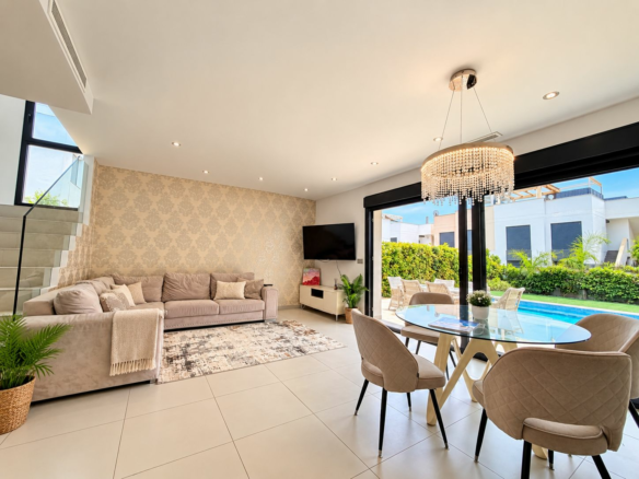 3-bedroom Villa In Almoradi, Spain (125 M²)