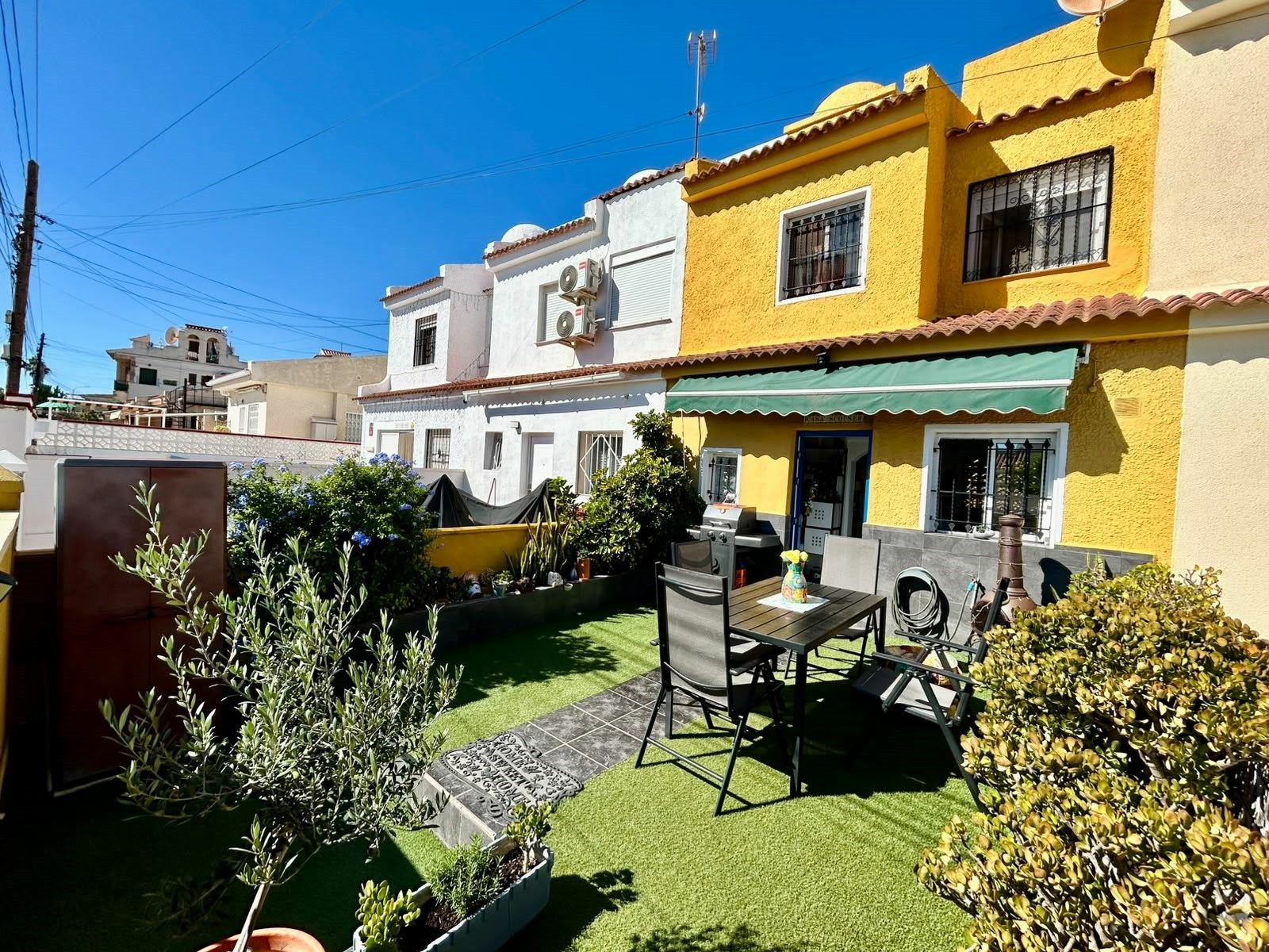 3-bedroom House In Torrevieja, Spain (77 M²)