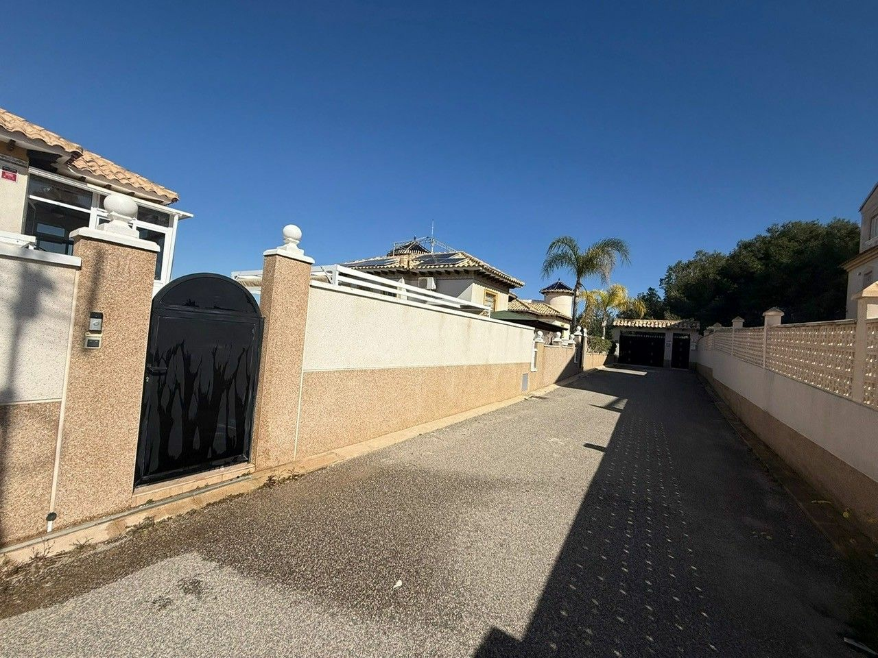 2-3-b8a891 5-bedroom Villa In Orihuela Costa, Spain (231 M²)