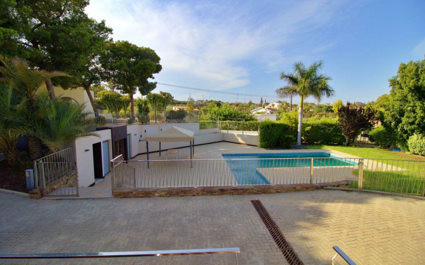4-bedroom Villa In Peña Las Aguilas, Spain (500 M²)
