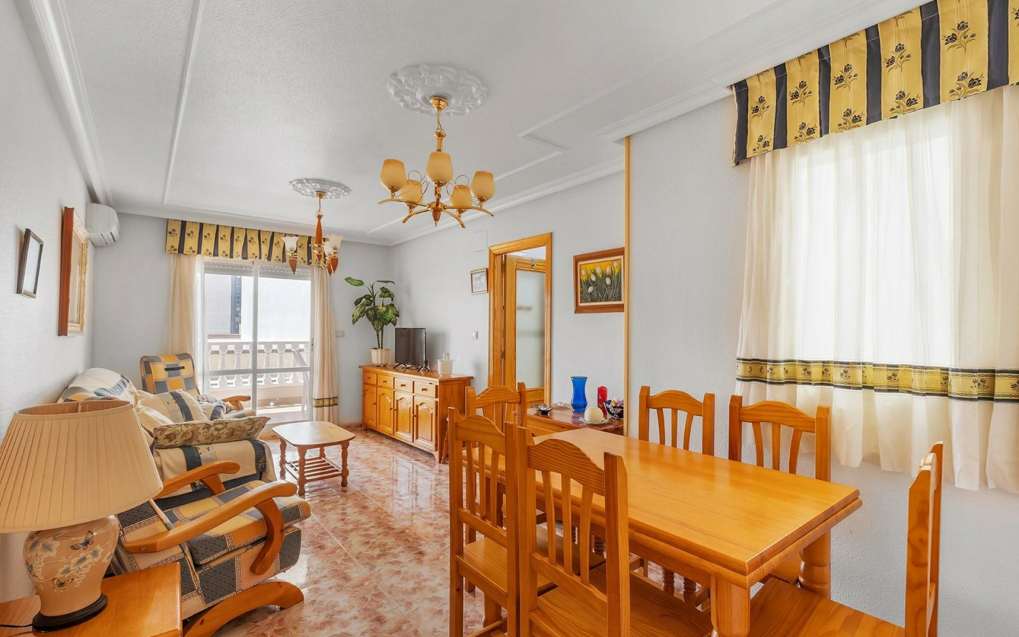 2-bedroom Apartment In Torrevieja, Spain (77 M²)