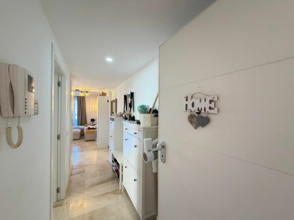 3-bedroom Apartment In Torrevieja, Spain (113 M²)