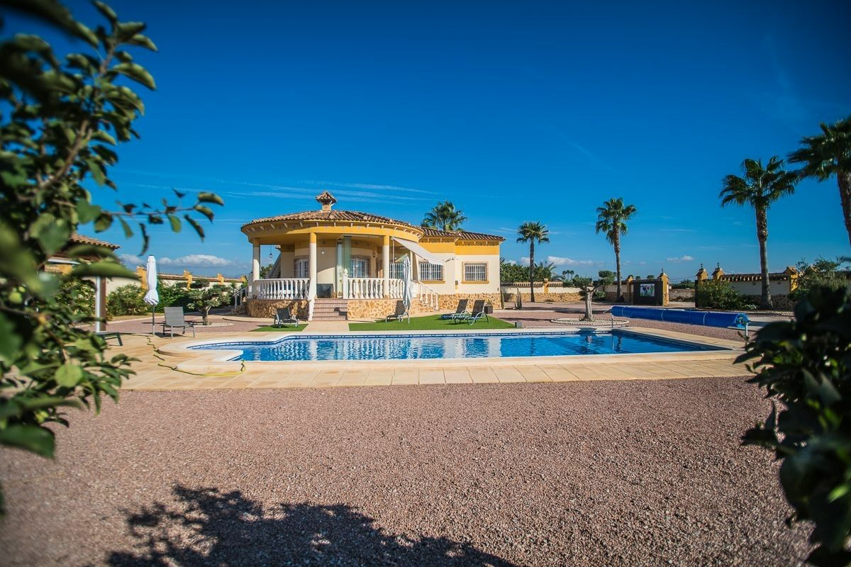 4-bedroom Villa In Catral, Spain (146 M²)