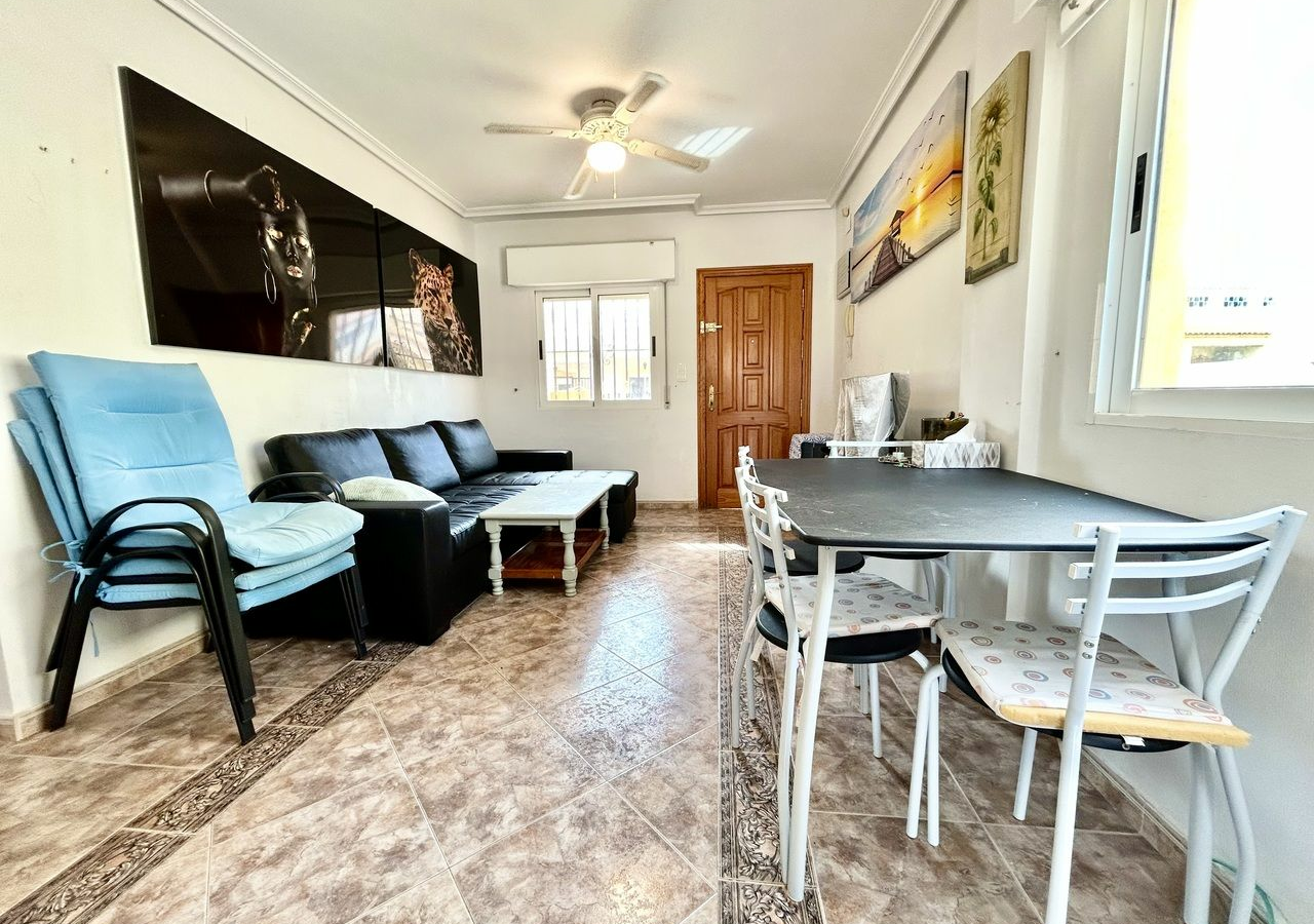 3-bedroom Apartment In Orihuela Costa, Spain (52 M²)