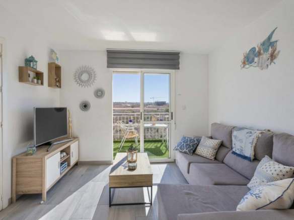 3-bedroom Apartment In Torrevieja, Spain (110 M²)