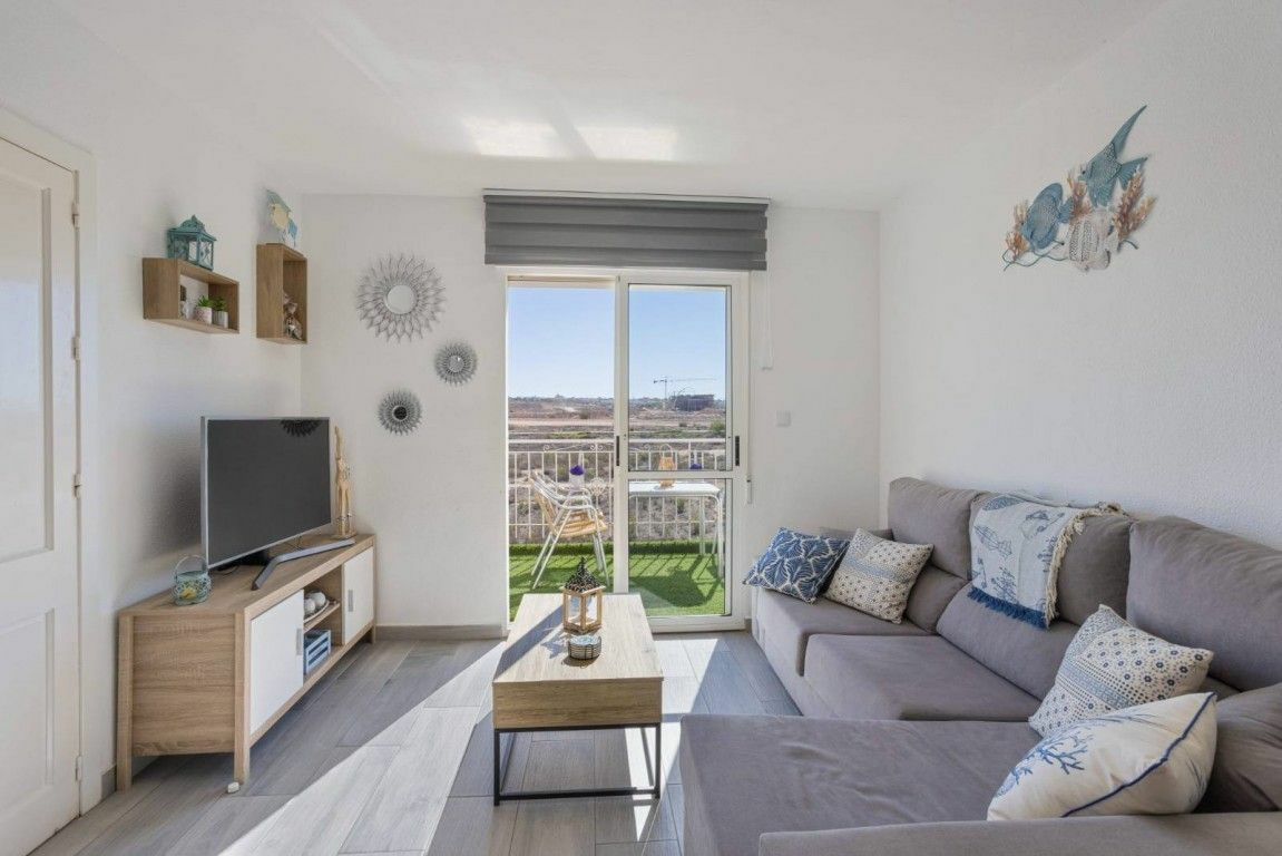 3-bedroom Apartment In Torrevieja, Spain (110 M²)