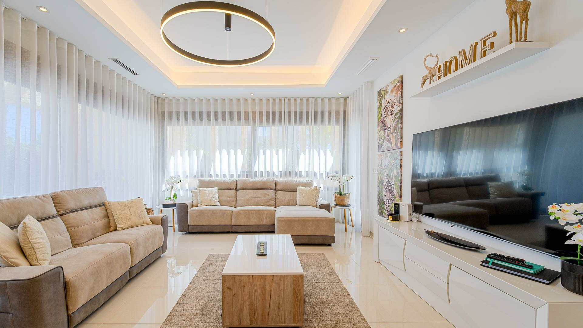 3-bedroom Villa In Rojales, Spain (117 M²)