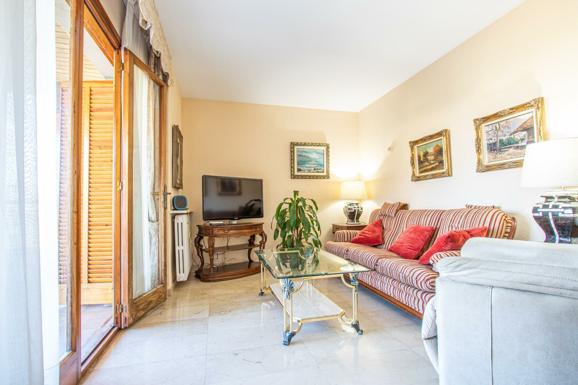 2-3-ee518f 5-bedroom Flat In Palma De Mallorca, Spain (172 M²)