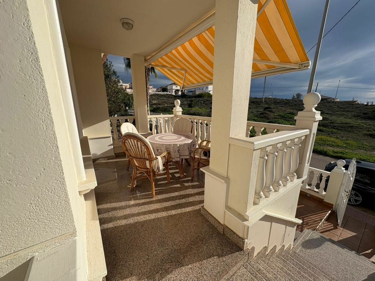 4-bedroom Villa In Torrevieja, Spain (600 M² Plot)